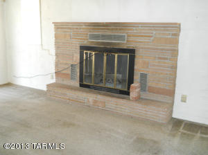 703 N Mesa Ave, Willcox, AZ 85643 photo 3