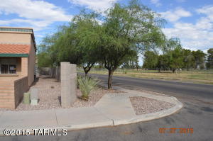 1316 E Zulema Loop, Tucson, AZ 85706 photo 2