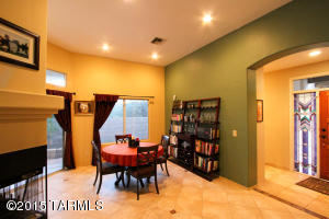 8141 E Whiting Way, Tucson, AZ 85715 photo 6