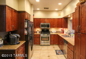 8141 E Whiting Way, Tucson, AZ 85715 photo 7