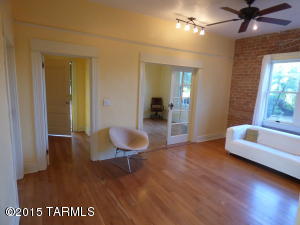 643 E 6th St, Tucson, AZ 85705 photo 4