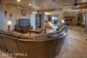 206 N Slate Dr, Vail, AZ 85641 photo 4