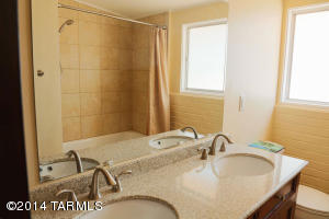 8821 E Hawk Pl, Tucson, AZ 85749 photo 7