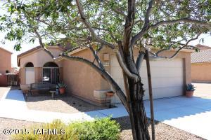 8946 N Misty Brook Dr, Tucson, AZ 85743 photo 2