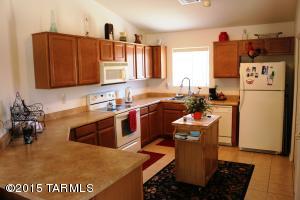 8946 N Misty Brook Dr, Tucson, AZ 85743 photo 4