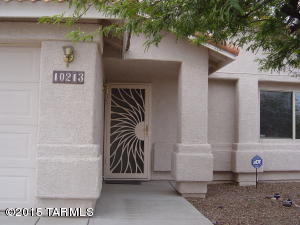 10213 E Buffaloberry Loop, Tucson, AZ 85748 photo 2