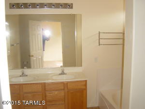 10213 E Buffaloberry Loop, Tucson, AZ 85748 photo 13