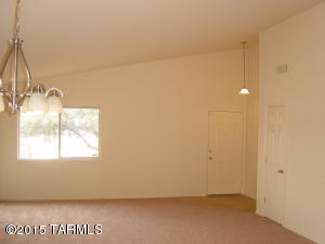 10213 E Buffaloberry Loop, Tucson, AZ 85748 photo 3