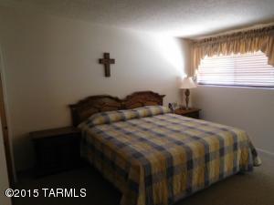 8824 E Mcclellan St, Tucson, AZ 85710 photo 13