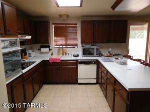 8824 E Mcclellan St, Tucson, AZ 85710 photo 7