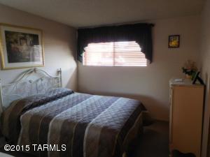 8824 E Mcclellan St, Tucson, AZ 85710 photo 18