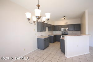 5587 S Wembly Rd, Tucson, AZ 85746 photo 5