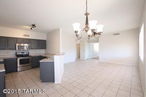 5587 S Wembly Rd, Tucson, AZ 85746 photo 4