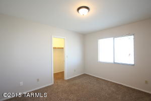 5587 S Wembly Rd, Tucson, AZ 85746 photo 9