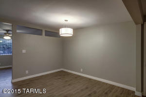 7902 E 20th Pl, Tucson, AZ 85710 photo 11