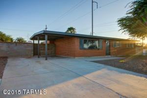 7902 E 20th Pl, Tucson, AZ 85710 photo 1