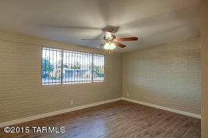7902 E 20th Pl, Tucson, AZ 85710 photo 7
