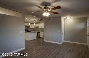 7902 E 20th Pl, Tucson, AZ 85710 photo 5