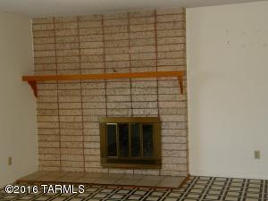 108 E Osage Cir, Benson, AZ 85602 photo 5