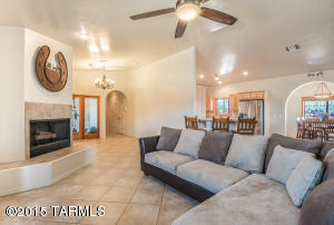 281 N Slate Dr, Vail, AZ 85641 photo 3