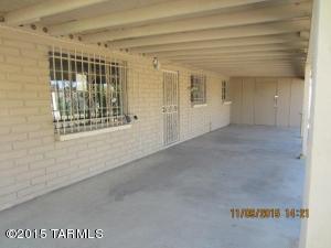 4334 E Sylvane St, Tucson, AZ 85711 photo 2