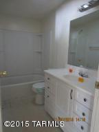 4334 E Sylvane St, Tucson, AZ 85711 photo 9