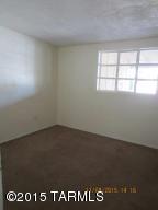 4334 E Sylvane St, Tucson, AZ 85711 photo 13