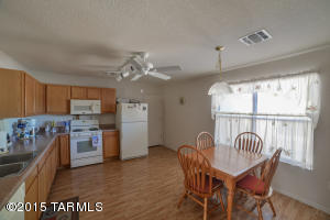 9404 E Grapevine Spring Pl, Tucson, AZ 85710 photo 14