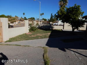 1136 E Garden Loop, Tucson, AZ 85706 photo 6