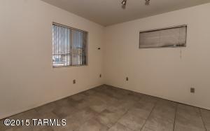 3934 E Lind Rd, Tucson, AZ 85712 photo 24