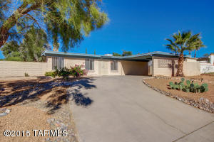 9317 E Daniel Pl, Tucson, AZ 85710 photo 5