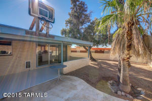 9317 E Daniel Pl, Tucson, AZ 85710 photo 4