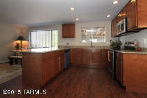9356 E Myra Dr, Tucson, AZ 85730 photo 5