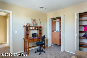 4264 E Babbling Brook Dr, Tucson, AZ 85712 photo 9