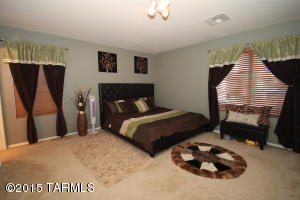 6877 S Goshawk Dr, Tucson, AZ 85756 photo 9