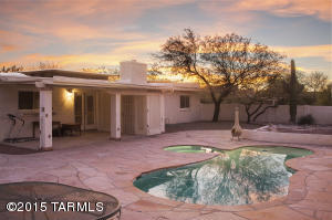 8831 E Saddleback Dr, Tucson, AZ 85749 photo 4