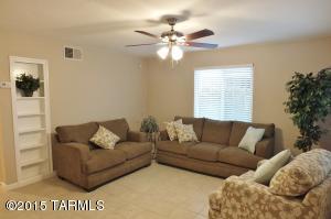 4650 E 7th St, Tucson, AZ 85711 photo 2