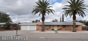 6045 E Baker St, Tucson, AZ 85711 photo 2