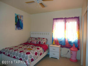 5556 S Wembly Rd, Tucson, AZ 85746 photo 8
