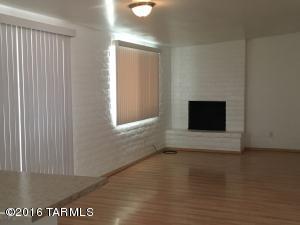 210 E Burrows St, Tucson, AZ 85704 photo 2