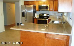 7540 E Juniper Dr, Tucson, AZ 85730 photo 5
