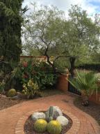 6210 E Frontier Pl, Tucson, AZ 85750 photo 8