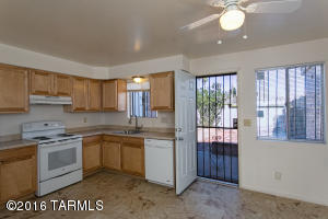 6911 E Tobin Pl, Tucson, AZ 85730 photo 4