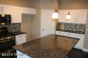 10604 S Sean Dr, Vail, AZ 85641 photo 2