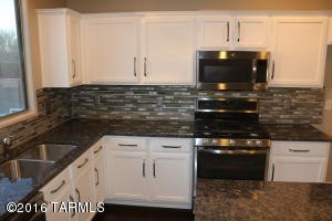 10604 S Sean Dr, Vail, AZ 85641 photo 3