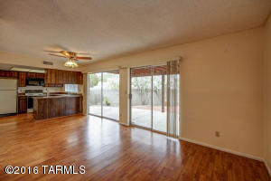 9425 E 5th St, Tucson, AZ 85710 photo 13