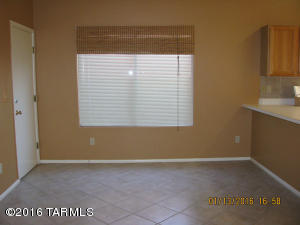 9349 E Lochnay Ln, Tucson, AZ 85747 photo 5