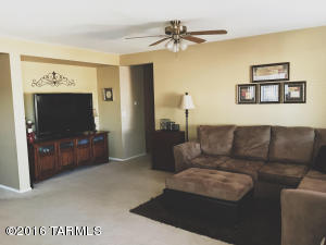 5967 E Tercel Dr, Tucson, AZ 85756 photo 4