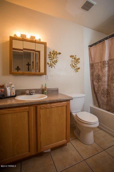 815 E 34th St, Tucson, AZ 85713 photo 8