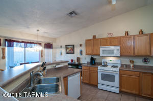 9771 E Bennett Dr, Tucson, AZ 85747 photo 8